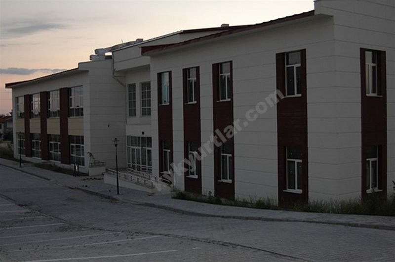 Akören Kyk Kız Ve Erkek Öğrenci Yurdu - Konya KYK öğrenci yurdu dış görünüşü
