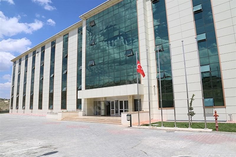 Besni Servi M.erdemoğlu Kyk Kız Ve Erkek Yurdu Görseli