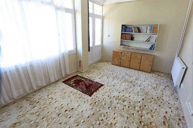 Çeşme Kyk Kız Ve Erkek Öğrenci Yurdu Görseli