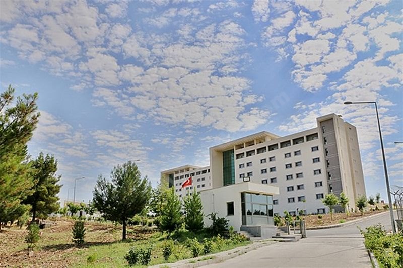 Diyarbakır Selahattin Eyyubi Kyk Erkek Yurdu - Diyarbakır KYK öğrenci yurdu dış görünüşü