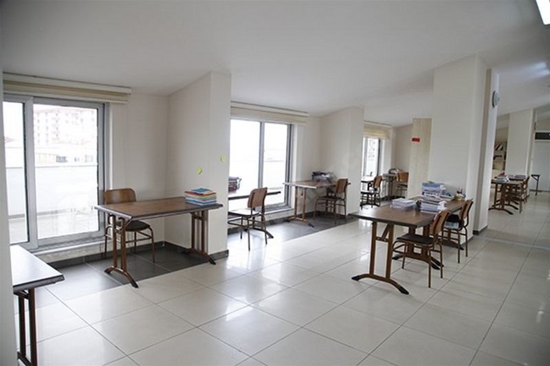 Münevver Ayaşlı Kyk Kız Öğrenci Yurdu Görseli
