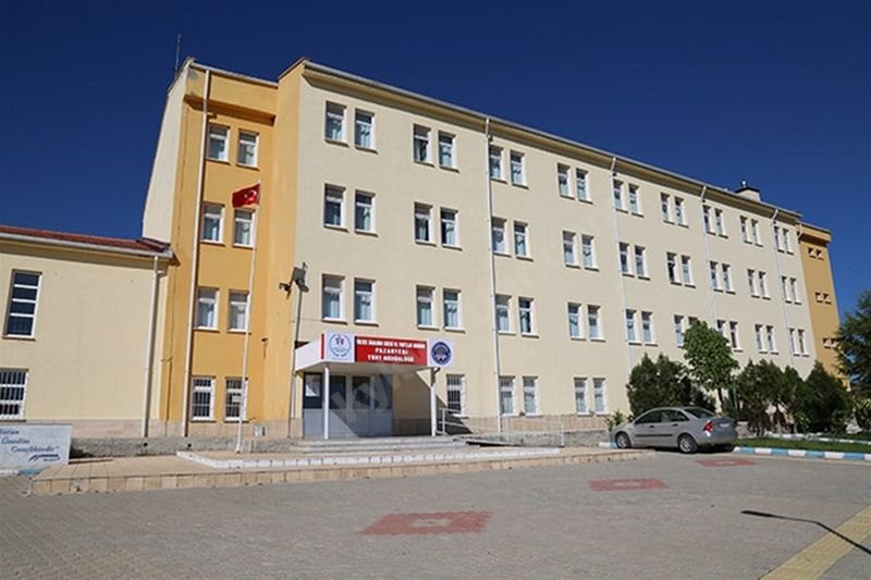 Pazaryeri Kyk Kız Öğrenci Yurdu - Bilecik KYK öğrenci yurdu dış görünüşü