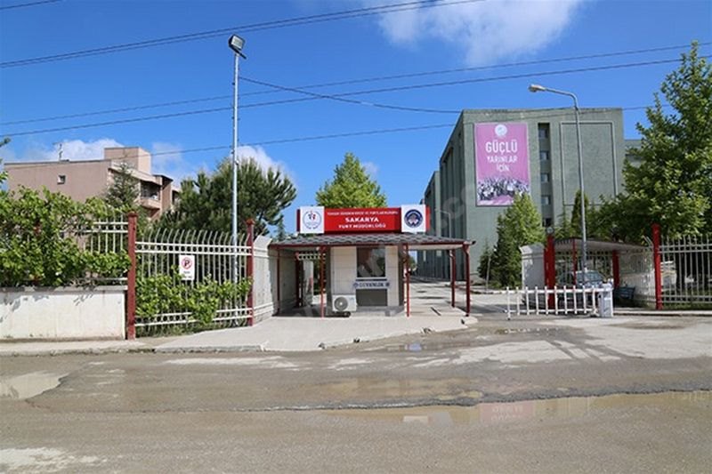 Sakarya Kyk Kız Öğrenci Yurdu - Sakarya KYK öğrenci yurdu dış görünüşü