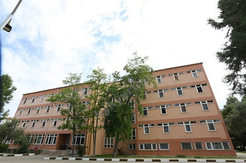 Zübeyde Hanım Kyk Kız Öğrenci Yurdu - İzmir KYK öğrenci yurdu dış görünüşü
